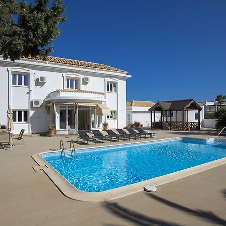 Villa Georgia Pernera Esterno foto