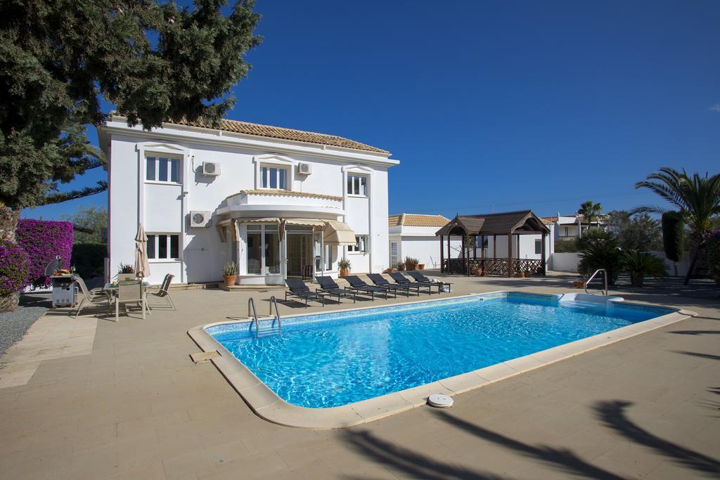 Villa Georgia Pernera Esterno foto